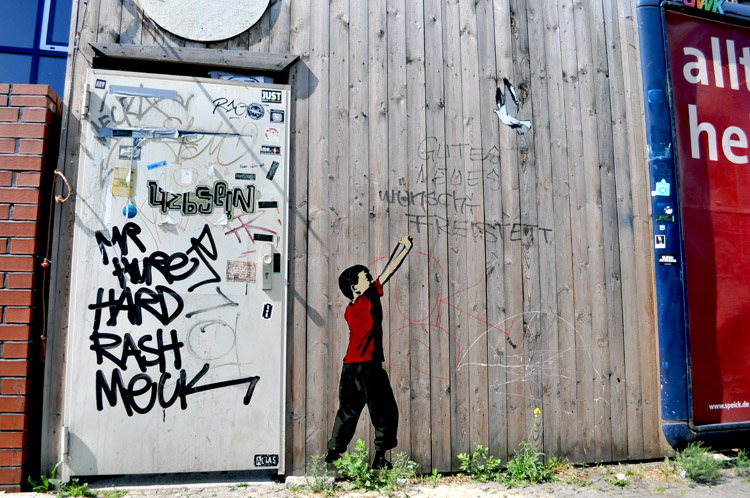 Alias - You Peace Me Off,paint, make, paint
