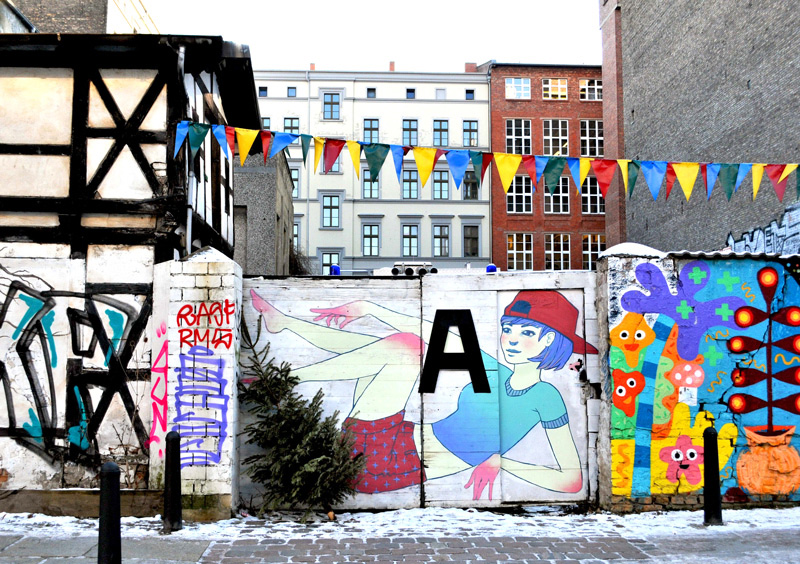 Freie internationale Tankstelle | Berlin (Germany) Street art Berlin